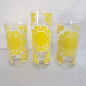 Vintage Colony Yellow Mod Flower MCM Flower Power Glasses Set Of‎ 3